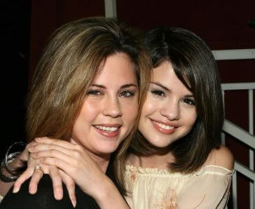 Mandy Teefey with her celebrity daughter Selina Gomez